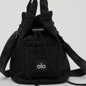 Alo bucket bag